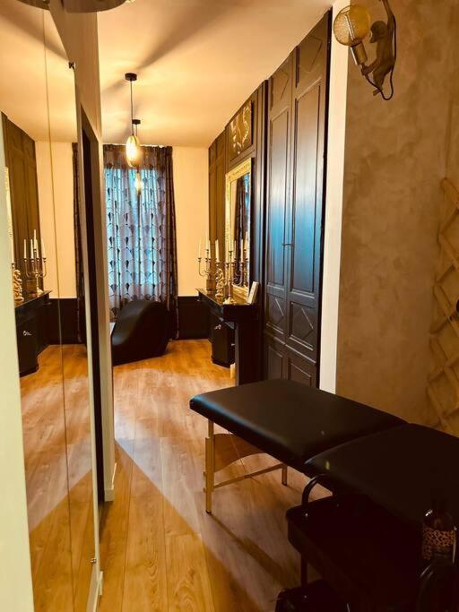 Love Room « L'Etreinte Doree » Illiers-Combray Exterior photo